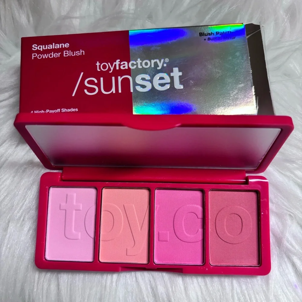 💝NIB TOY FACTORY SUNSET SQUALENE BLUSH PALETTE💝
